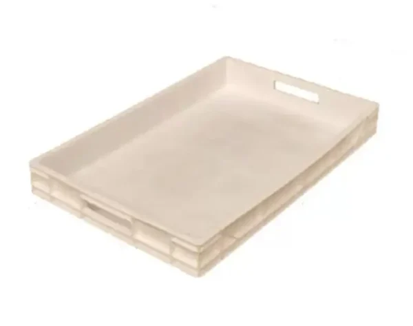 bandeja plástica blanca MULTIUSO 15 LTS PCC fabricada en PEAD virgen, ideal para el área industrial, productos cárneos, pizzas y panadería.