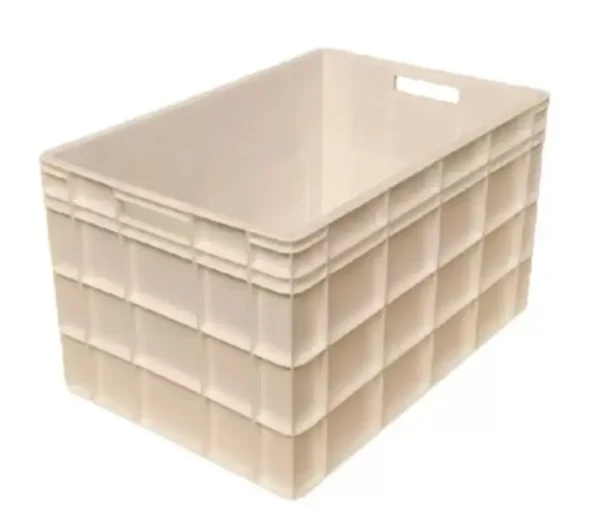 Bandeja plástica MULTIUSO 76 LTS PCC BLANCO fabricada en PEAD virgen, ideal para usos industriales y panadería, altamente resistente y apilable.