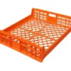 Caja plástica PAN ALTO G2 fabricada en Polietileno de Alta Densidad virgen, ideal para panaderías y pastelerías, resistente y apilable en cruzado.