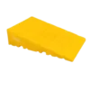 Rampa plástica amarilla para pallets antiderrame de 2 y 4 tambores.