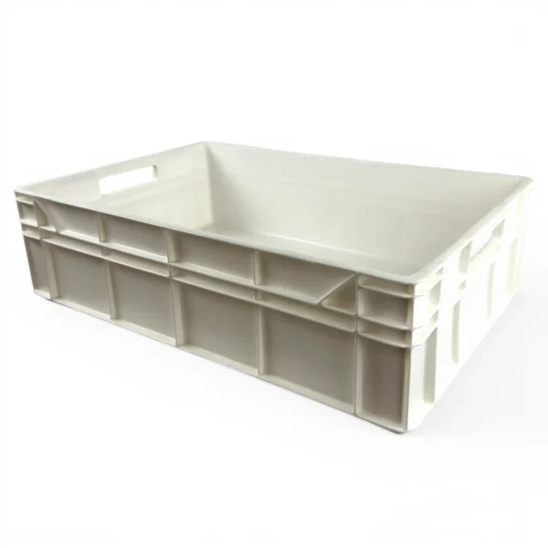 Caja Multiuso Industrial 35 Litros PCC Wenco | 60x40x17 cm en Plastore. Bandeja plástica de mediana altura fabricada en Polietileno de Alta Densidad (PEAD) 100% Virgen de grado alimentario. Diseño modular altamente apilable y ultra resistente a cargas pesadas, ideal para panaderías, pizzerías, carnes, packings agrícolas y bodegaje industrial. Superficie lisa de fácil sanitización. ¡Despachos rápidos a todo Chile!