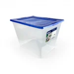 La Caja Organizadora Mybox Wenco de 27 Litros es la solución ideal para mantener tu hogar u oficina impecable. Con un cuerpo transparente que te permite ver el contenido al instante y una tapa azul con cierre click para proteger del polvo, es perfecta para ropa, documentos o herramientas. Encuéntrala al mejor precio en Plastore.