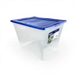 En plastore.cl te traemos la 27 litros de capacidad, la Caja MyBox es ideal para guardar ropa de temporada, juguetes, libros, y más. Fabricada en plástico transparente (PP) de alta calidad, te permite ver el contenido de un vistazo, ahorrándote tiempo. La transparencia es clave para una gestión eficiente del inventario y facilita la clasificación en cualquier espacio, desde un clóset hasta una bodega.